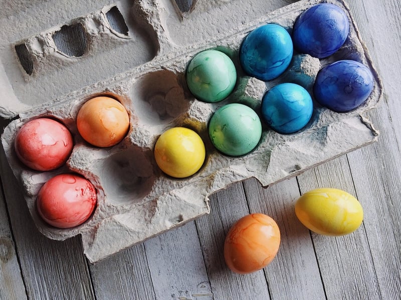 Egg Carton Tic Tac Toe